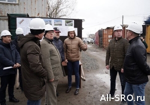  Валерий Мозолевский осмотрел стройки социальных объектов